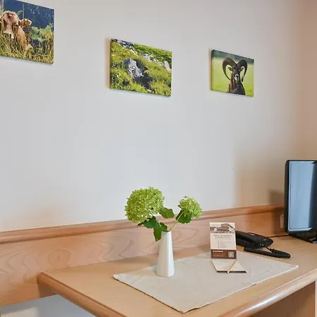 Grobert Hotel Seeg