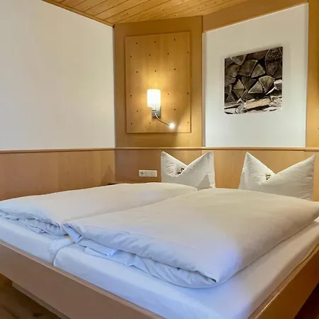 Grobert Otel Seeg